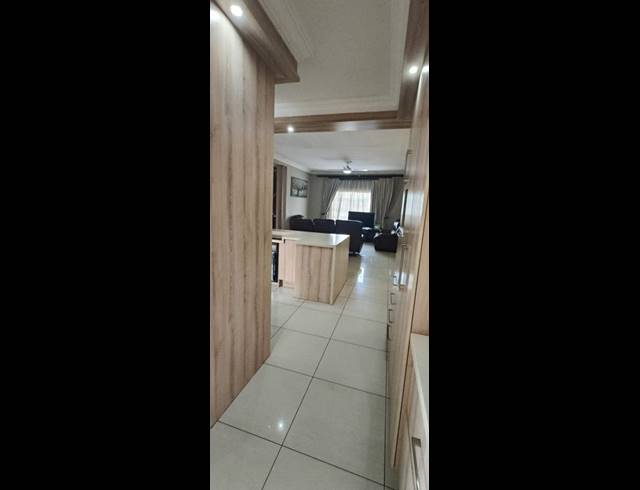 4 BEDROOM HOUSE FOR SALE IN PRETORIA GARDENS